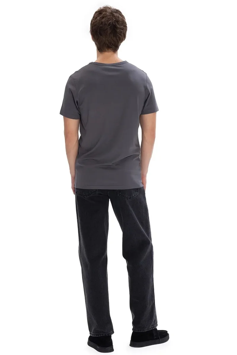 Giesto Charcoal Grey GIESTO Men's Solid Crew Neck T-Shirt for Men | Best Price UAE