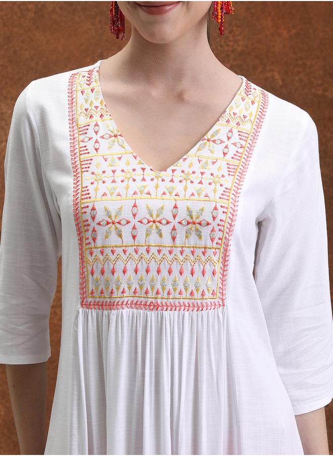 Vishudh White Geometric Yoke Design Thread Work A-Line Kurta by Styli  - Image 5