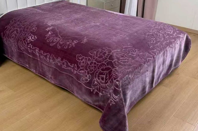 Luxurious double blanket weighing 6 kg – large size 240x220 cm for extra warmth and irresistible elegance - Image 2