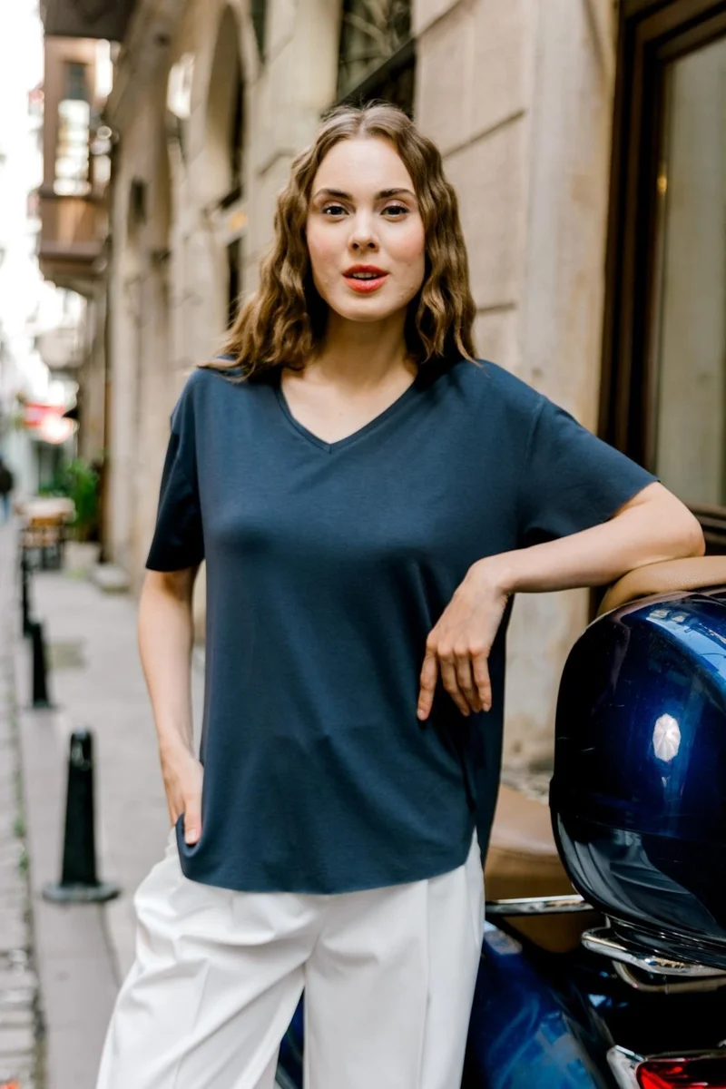 Cotenconcept V-Neck Basic Cotton Slit Detailed T-Shirt