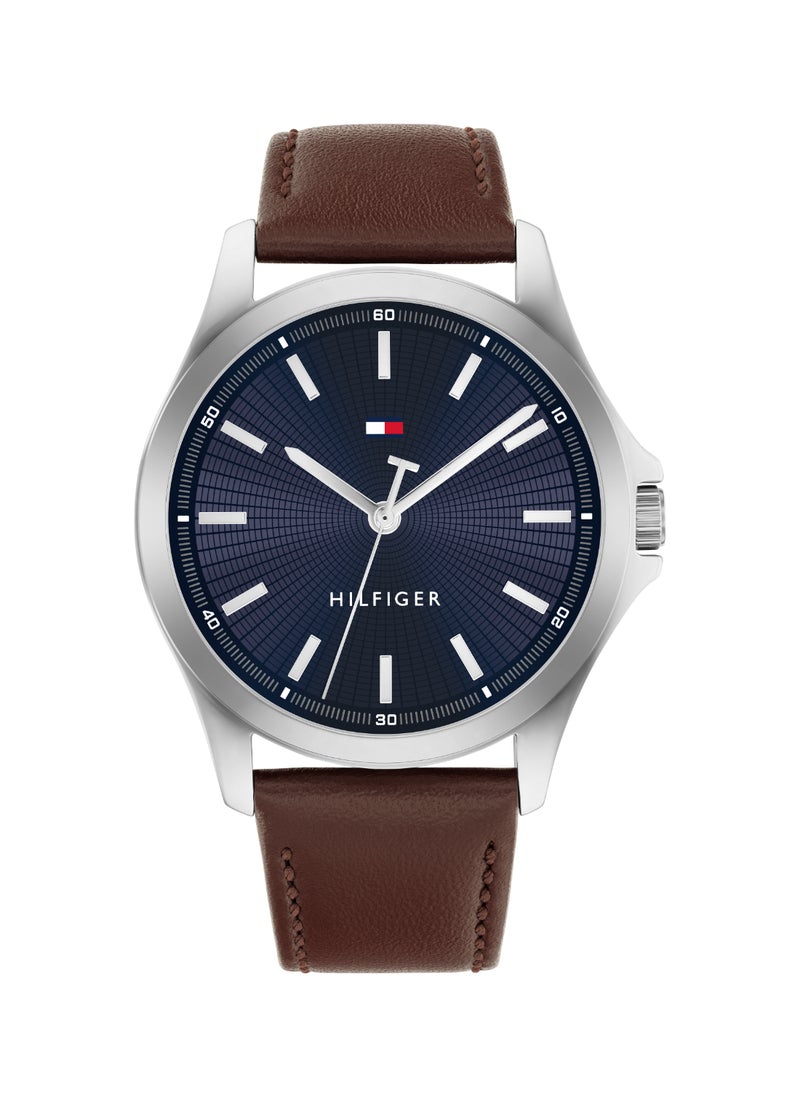TOMMY HILFIGER - TOMMY HILFIGER ROUND ANALOG MEN'S NAVY CASE WATCH - 1710669 - Image 1