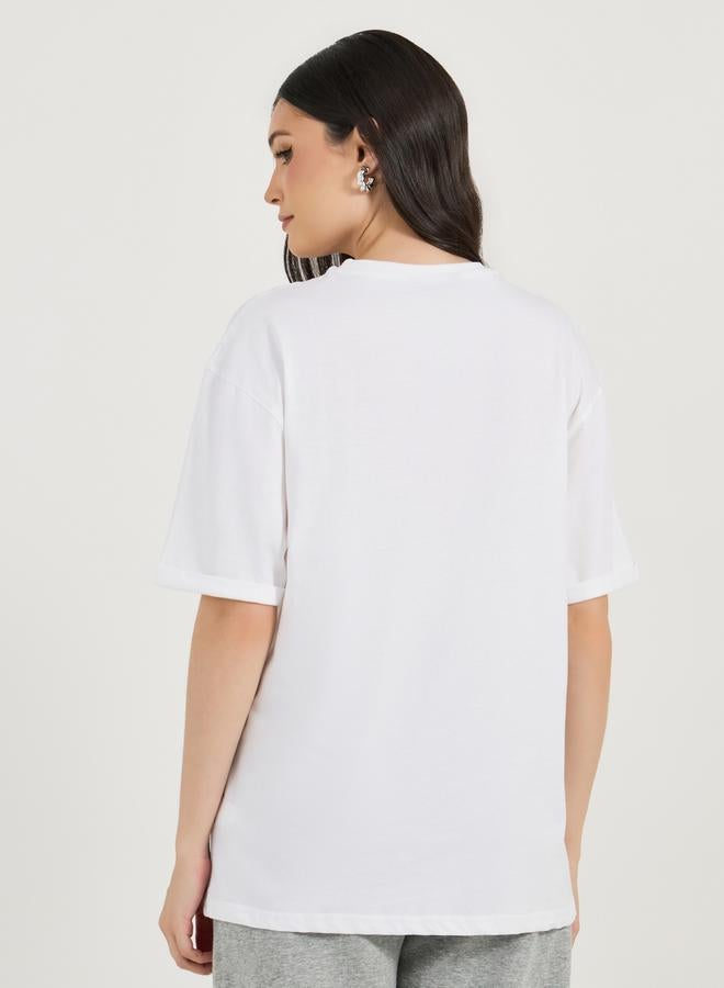 Styli Oversized Slogan Print Round Neck T-Shirt  - Image 5