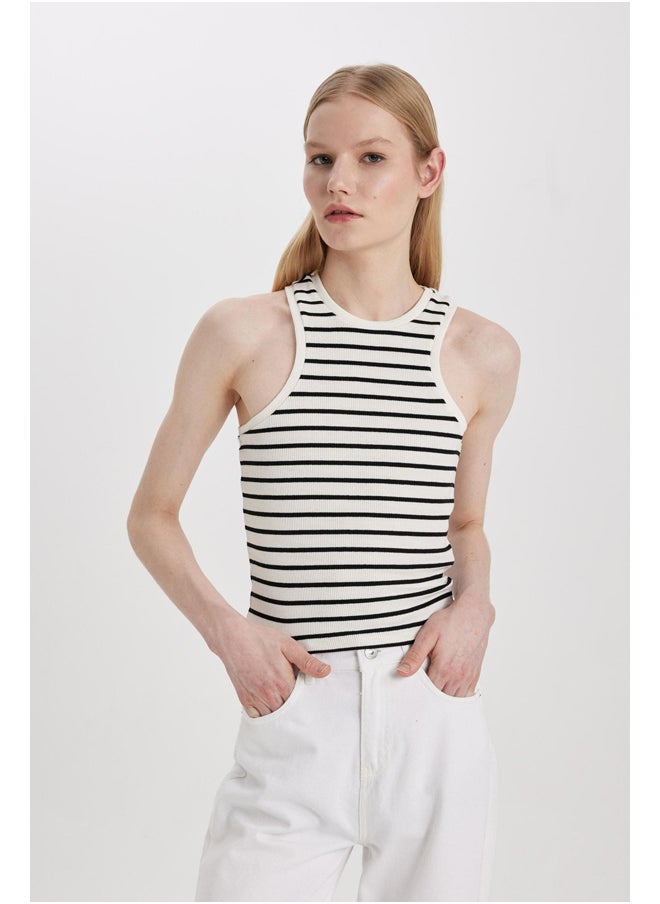 DeFacto - Woman Slim Fit Halter Collar Sleeveless Knitted Top - Image 1