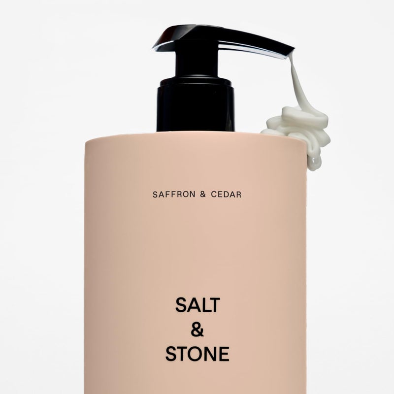 Salt & Stone لوشن الجسم من سولت آند ستون للنساء والرجال | يرطب، يغذي وينعم البشرة | يستعيد البشرة الجافة | سريع الامتصاص | خالي من القسوة ونباتي (زعفران وأرز - 15.2 أونصة سائلة) - Image 5