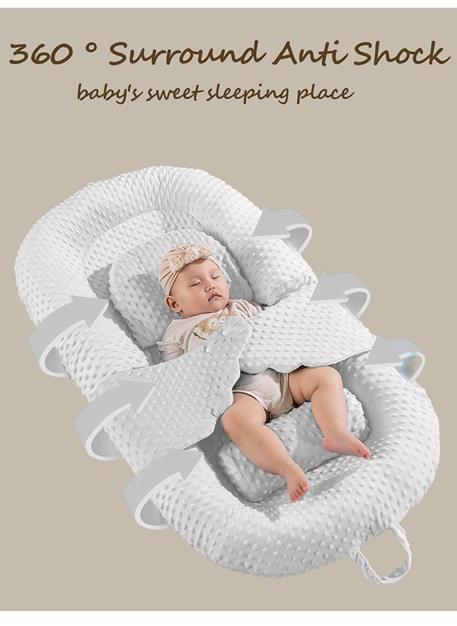 Newborn Baby Sleeping Crib Baby Lounger Baby Mattress Infant Crib Bassinet Soft Breathable Washable Portable with Anti Emesis Set ,White