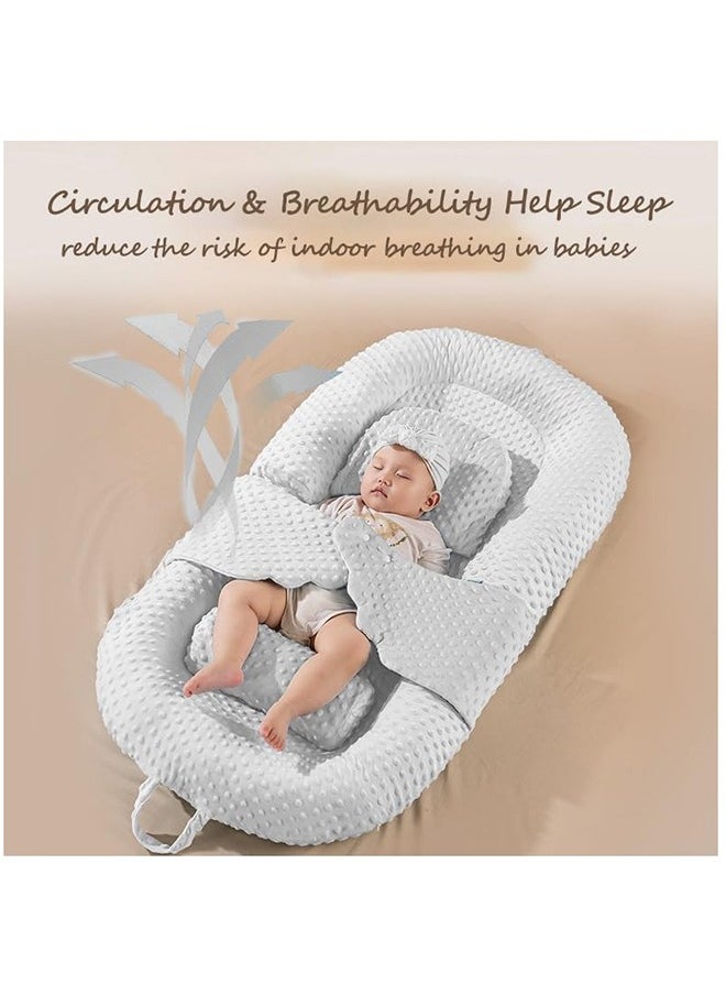 Newborn Baby Sleeping Crib Baby Lounger Baby Mattress Infant Crib Bassinet Soft Breathable Washable Portable with Anti Emesis Set ,White