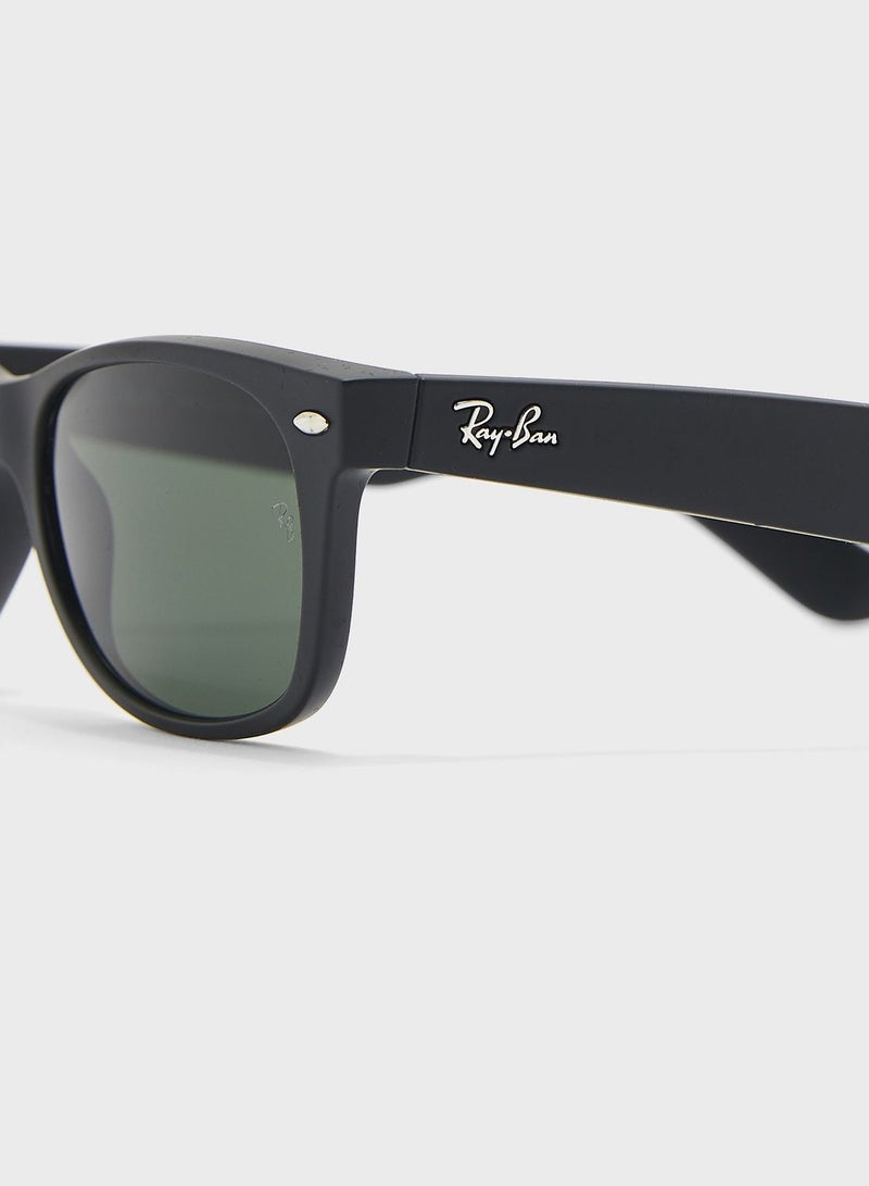 Ray-Ban 0Rb2132 Wayfarer Sunglasses - Image 3