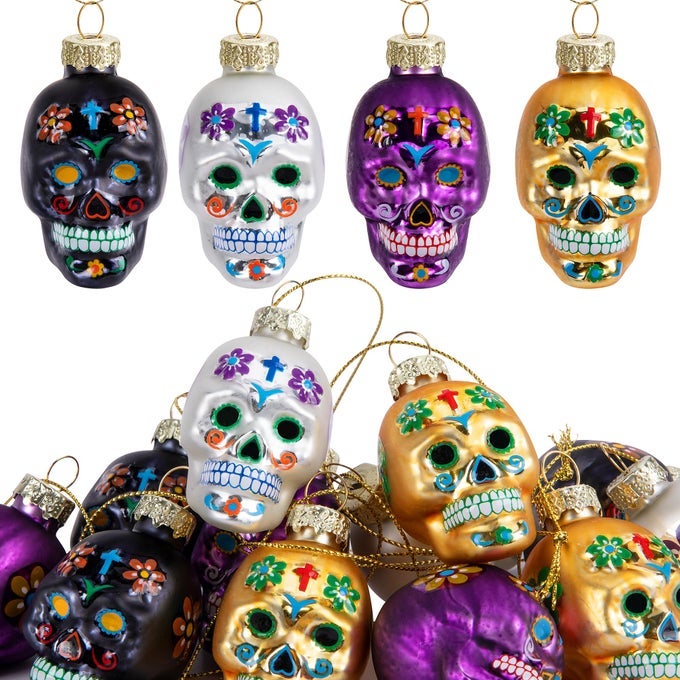 12 PCS DAY OF THE DEAD GLASS ORNAMENTS DIA DE LOS MUERTOS SUGAR SKULL DECORATIONS HALLOWEEN HANGING SKELETON HEAD ORNAMENTS FOR PARTIES XMAS TREE DECORATION