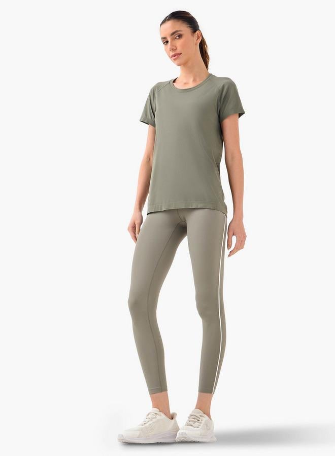 Active Seamless T-Shirt with Raglan Sleeves - Image 2