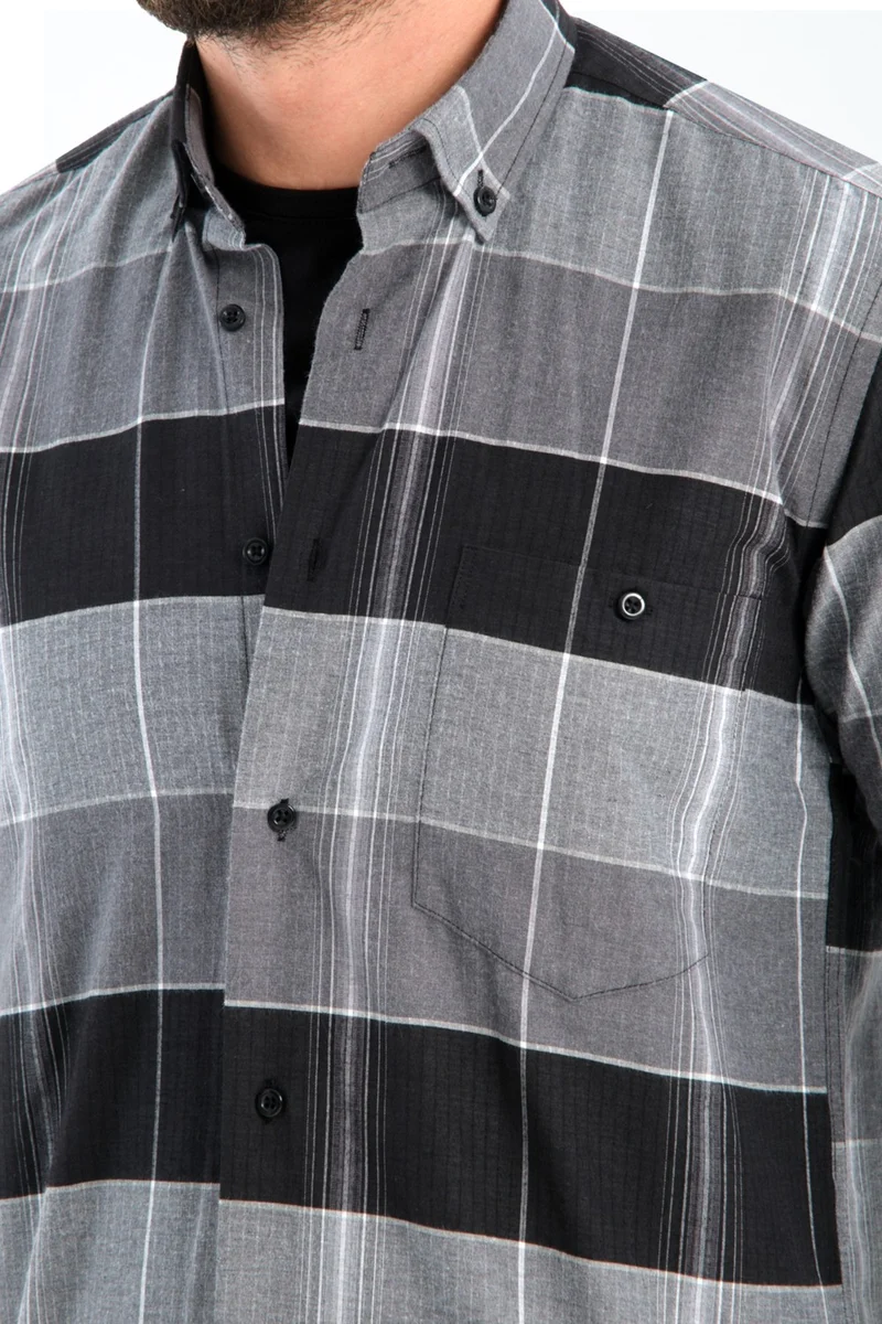 فاريتا Men's Black Gray Checkered Winter Woolen Pocket Wide Cut Shirt
