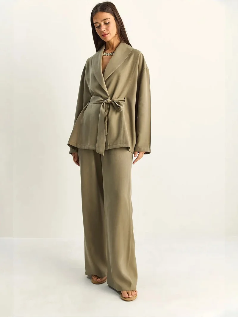 بيانكو لوتشي LUCCI High Waist Tie Detail Shawl Collar Co-ord Set