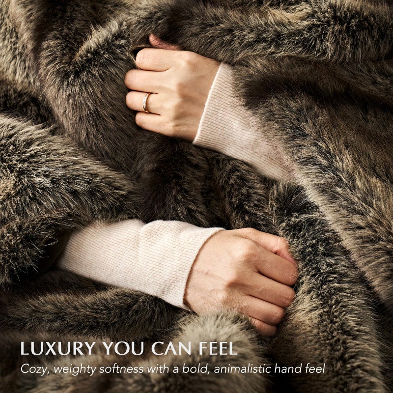 EVERGRACEHOME Luxury Faux Fur Throw Blanket, Soft Fluffy Faux Mink Blankets for Bed, Couch, Sofa, Thick Cozy Plush Warm Fur Throws with Reversible Velvet, OmbrÃ© Sable Brown, 50"x60" - Image 4