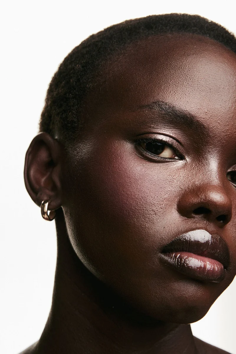 اتش اند ام بودرة شفافة لتثبيت الماكياج