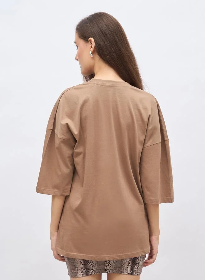 Styli Styli Women Brown Badge Detail Dropped Shoulder Oversized T-Shirt