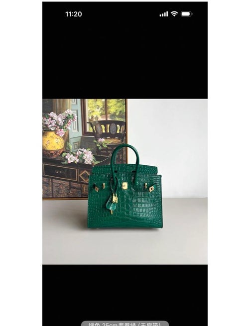 حقيبة يد جلدية أنيقة بتصميم كلاسيكي