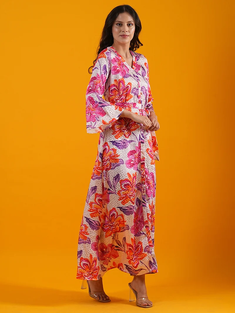 جلو باص فستان ماكسي نسائي جلوبس وردي بطبعات زهور وأكمام واسعة وفتحة أمامية وحزام