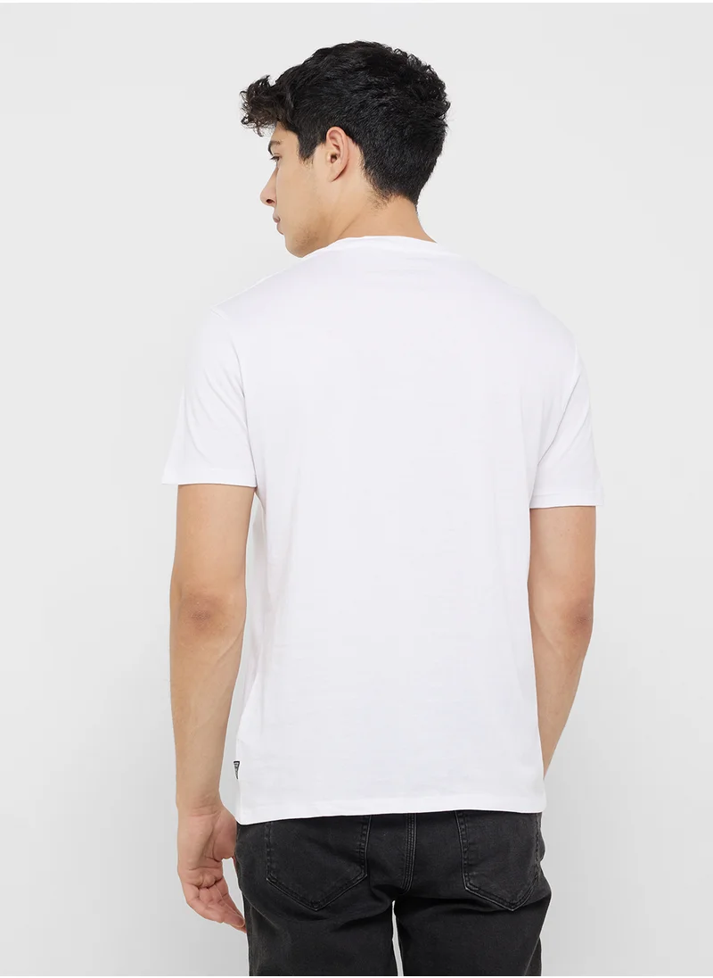 جس Printed Short Sleeve Crew Neck T-Shirt