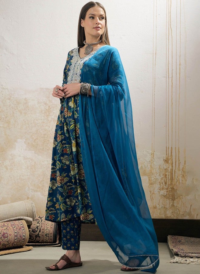 SASSAFRAS Floral Printed Anarkali Kurta Set for Women - Image 3