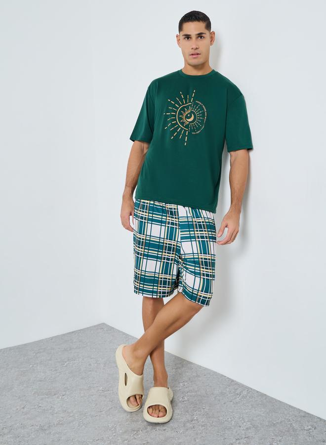 Styli Men Oversized Printed T-Shirt and Shorts Set - Image 1