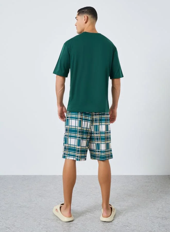 Styli Green Men Oversized Printed T-Shirt and Shorts Set for Men | Best Price UAE