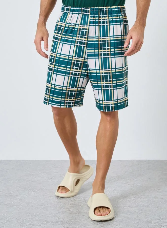 Styli Green Men Oversized Printed T-Shirt and Shorts Set for Men | Best Price UAE