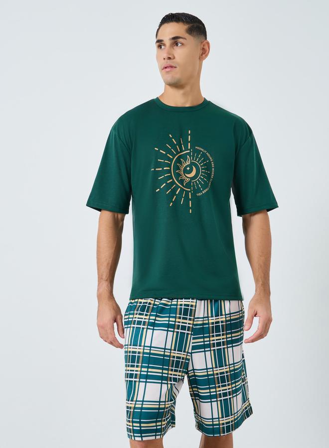 Styli Men Oversized Printed T-Shirt and Shorts Set - Image 2