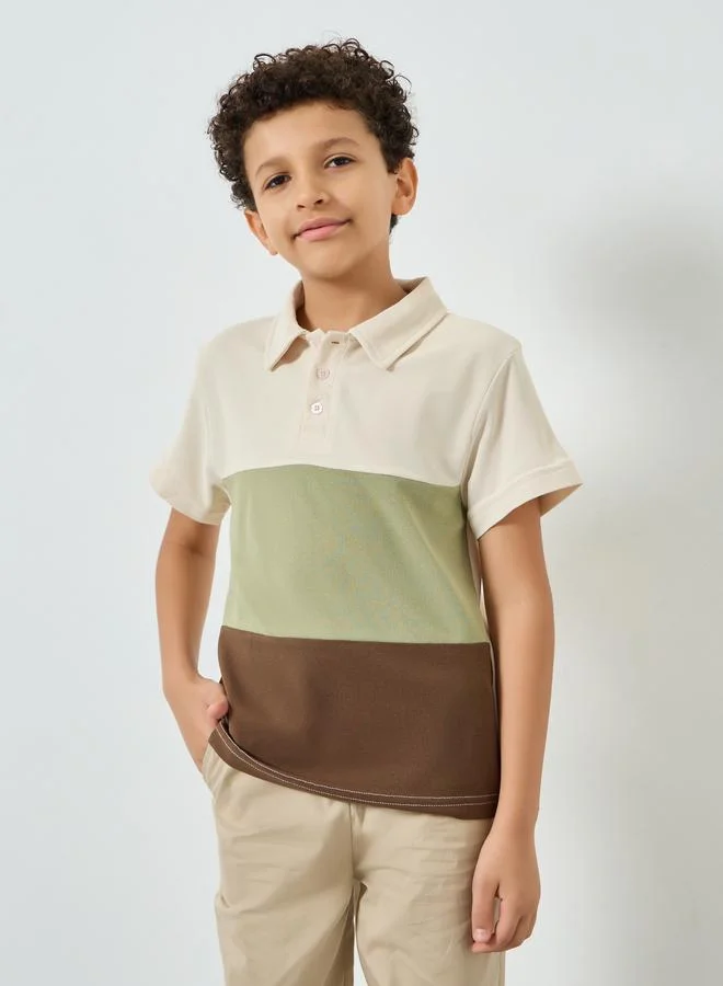 ستايلي تيشيرت بياقة بولو ألوان متباينة للأولاد
