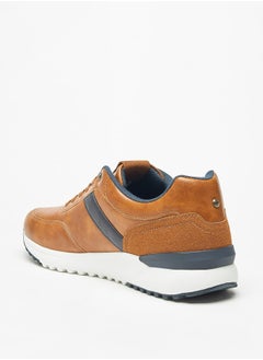 Lee Cooper حذاء رياضي رجالي برباط للكاحل منخفض مع تفاصيل لوحة مطبوعة بالشعار  - Image 2