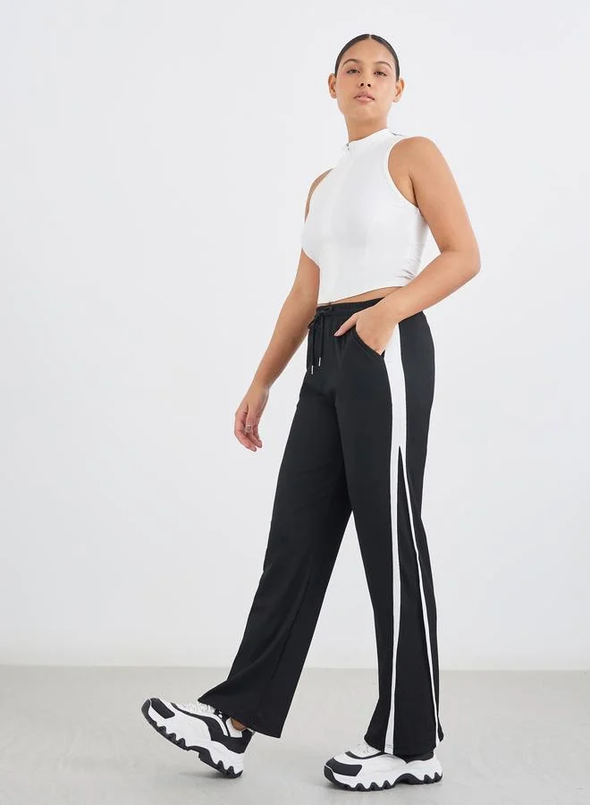 Styli Styli Side Stripe Detail Flared Leggings