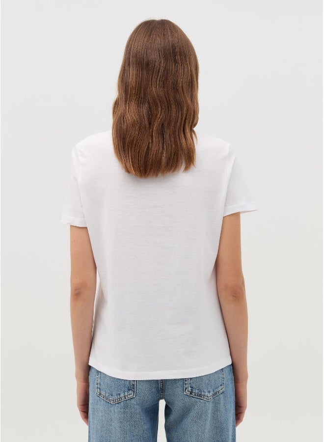 او في اس تيشيرت بطبعة فراشات وزهور - Image 3