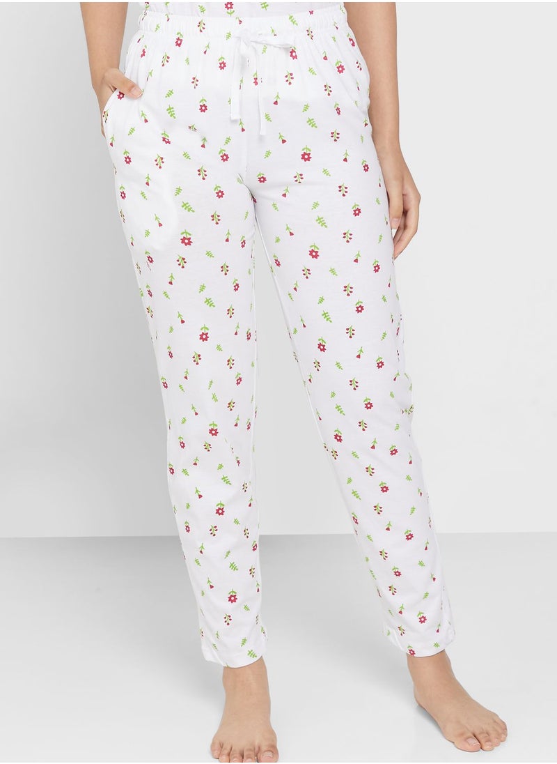 Ginger - Graphic T-Shirt And Pyjama Set - Image 1
