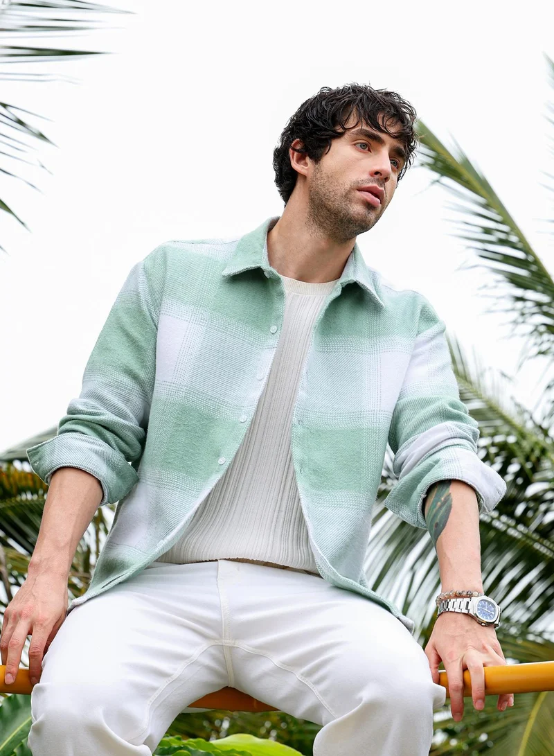 كامبوس سوترا Men Vignette-Checkered Oversized Shirt | Spread Collar, Long Single-Button Cuff Sleeves | Button , Straight Hem | Plaid Twill | Woven Fabric For Casual & Daily Wear | Light Pistachio:Cream White