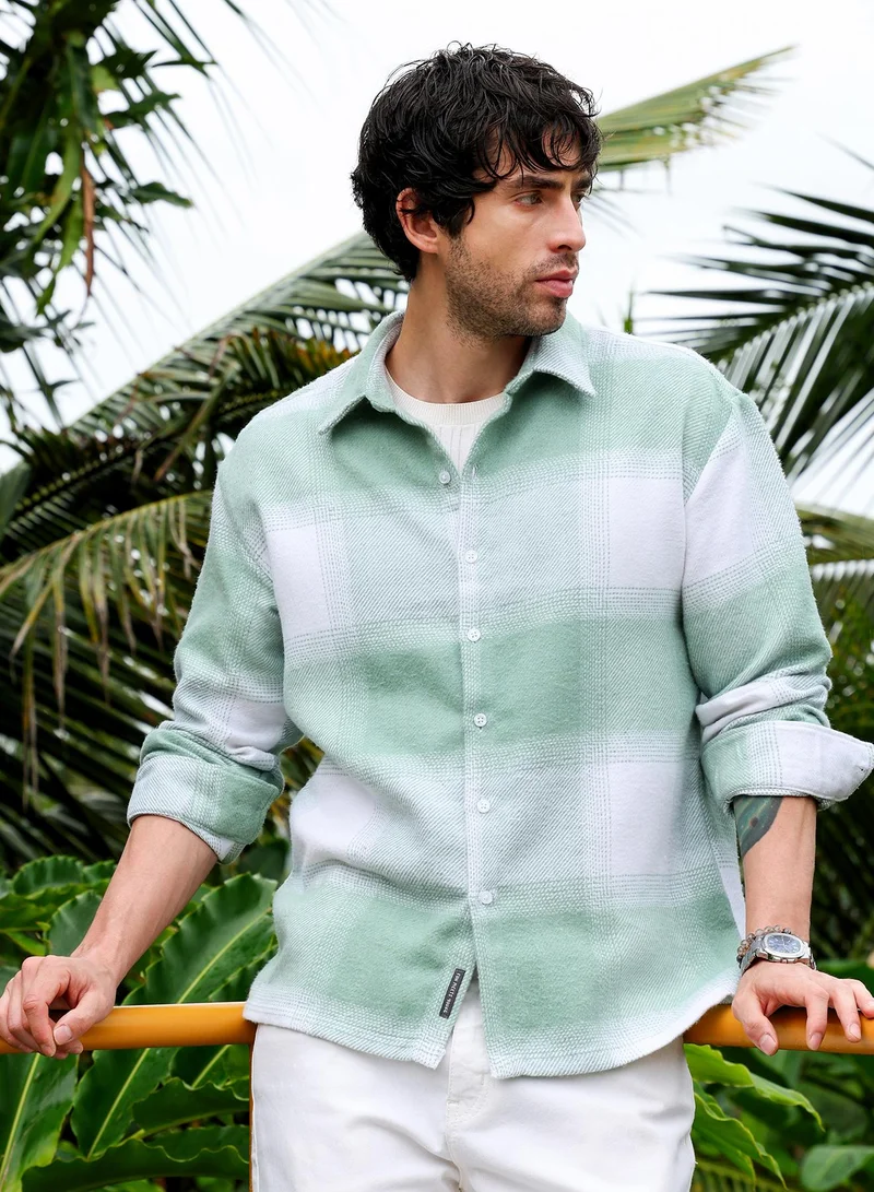 كامبوس سوترا Men Vignette-Checkered Oversized Shirt | Spread Collar, Long Single-Button Cuff Sleeves | Button , Straight Hem | Plaid Twill | Woven Fabric For Casual & Daily Wear | Light Pistachio:Cream White