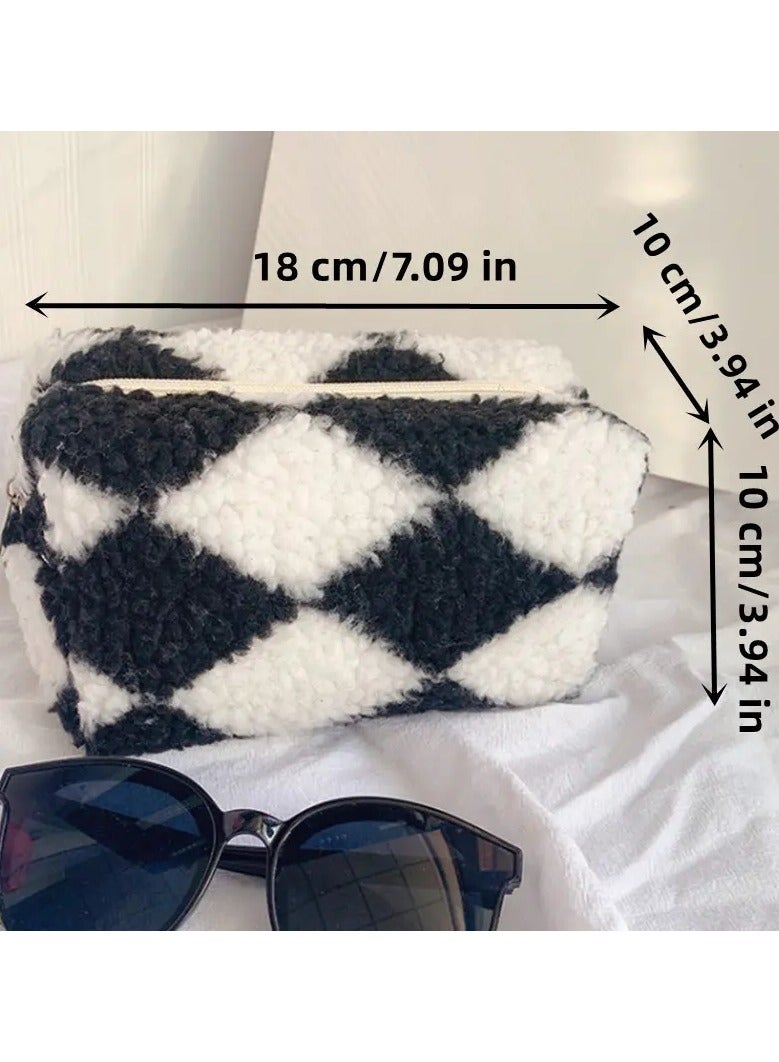 ORiTi 1pc Aesthetic Plaid Cosmetic  Bag Large Capacity Travel  Toiletry Bag For Women and Girls Soft and  Zippered Pouch for Organizing Makeup and Essentials. - Image 2