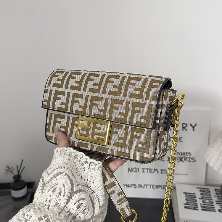 FF Fendi Camera Bag Sunshine Medium FF jacquard Fabric Shopper Bag Camera bag Tote bag Camera bag black - Image 1