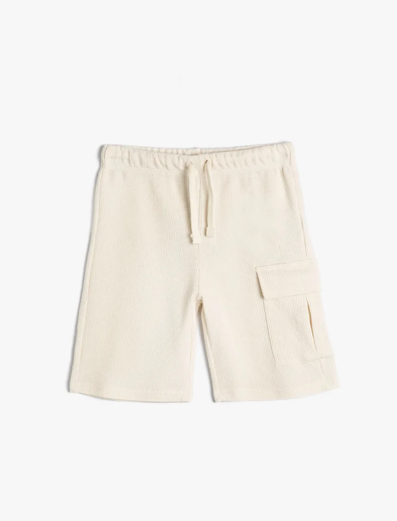 KOTON Basic Shorts Drawstring Pocket Detail
