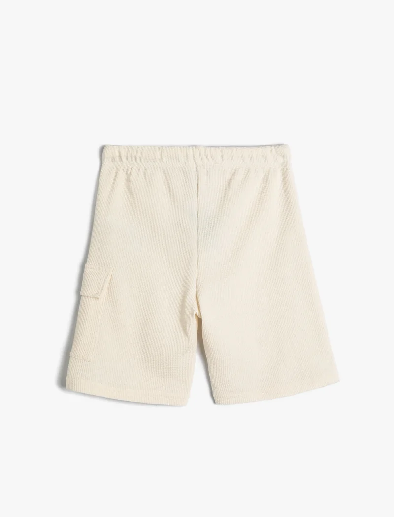 KOTON Basic Shorts Drawstring Pocket Detail