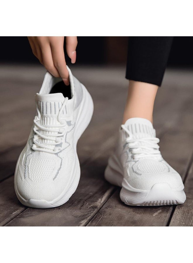 NIBEMINENT أحذية رياضية خفيفة الوزن للنساء أحذية صيفية للنساء أحذية مسطحة عادية للنساء أحذية لوفرز بحجم زائد أحذية تنس مضادة للانزلاق - Image 1