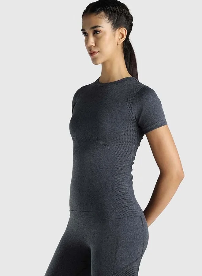 Musclemind black Women's Seamless Slim Fit T-shirt for Women | Best Price UAE