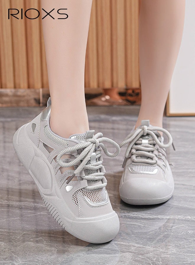 ريوكس أحذية رياضية نسائية غير رسمية، أحذية رياضية ذات نعل سميك وشبكة قابلة للتنفس، أحذية رياضية غير رسمية خفيفة الوزن ومضادة للانزلاق، أحذية أنيقة للسيدات ذات مقدمة مستديرة للمشي، أحذية رياضية كلاسيكية برباط، أحذية رياضية مريحة للسيدات للتمارين الرياضية/العمل/الخروج/الارتداء اليومي، رمادية - Image 1