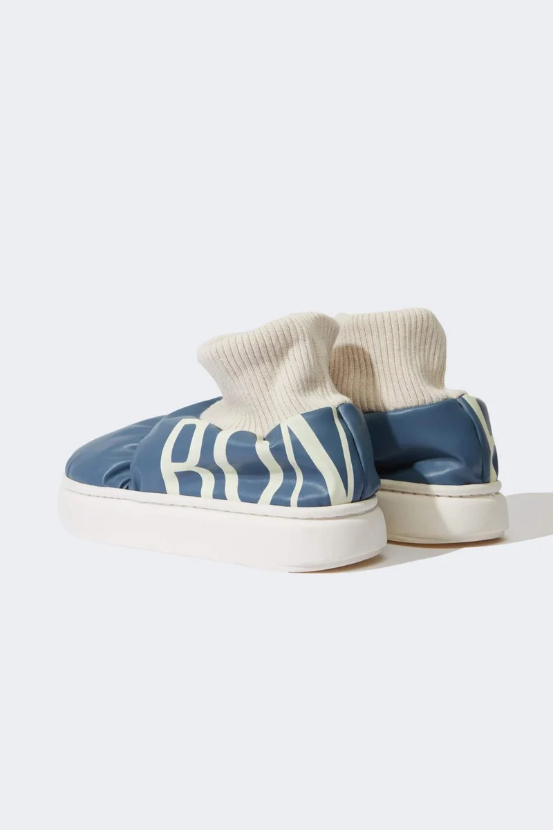 Defacto  Man Flat Sole Home Slippers for Men | Best Price UAE