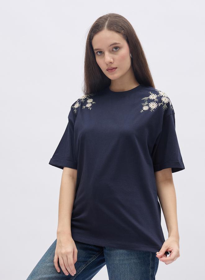 Styli Oversized Placement Embroidery Detail Cotton T-Shirt - Image 3