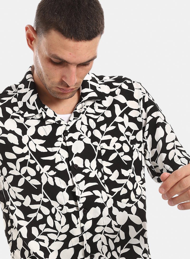 Andora Self Pattern Shirt With Short Sleevs - Black & White - Image 5