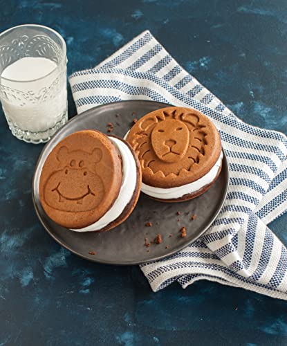 Nordic Ware Zoo Friends Pancake Pan - Image 5