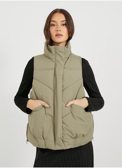 Regular Fit Regular Length Sleeveless Padded Jacket