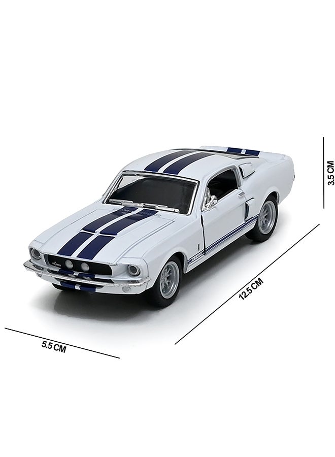 Kinsmart سيارة كينسمارت 1:38 طراز شيلبي GT500 1967 مصنوعة من المعدن – سيارة لعبة قابلة للسحب للأطفال وجامعي التحف - Image 4