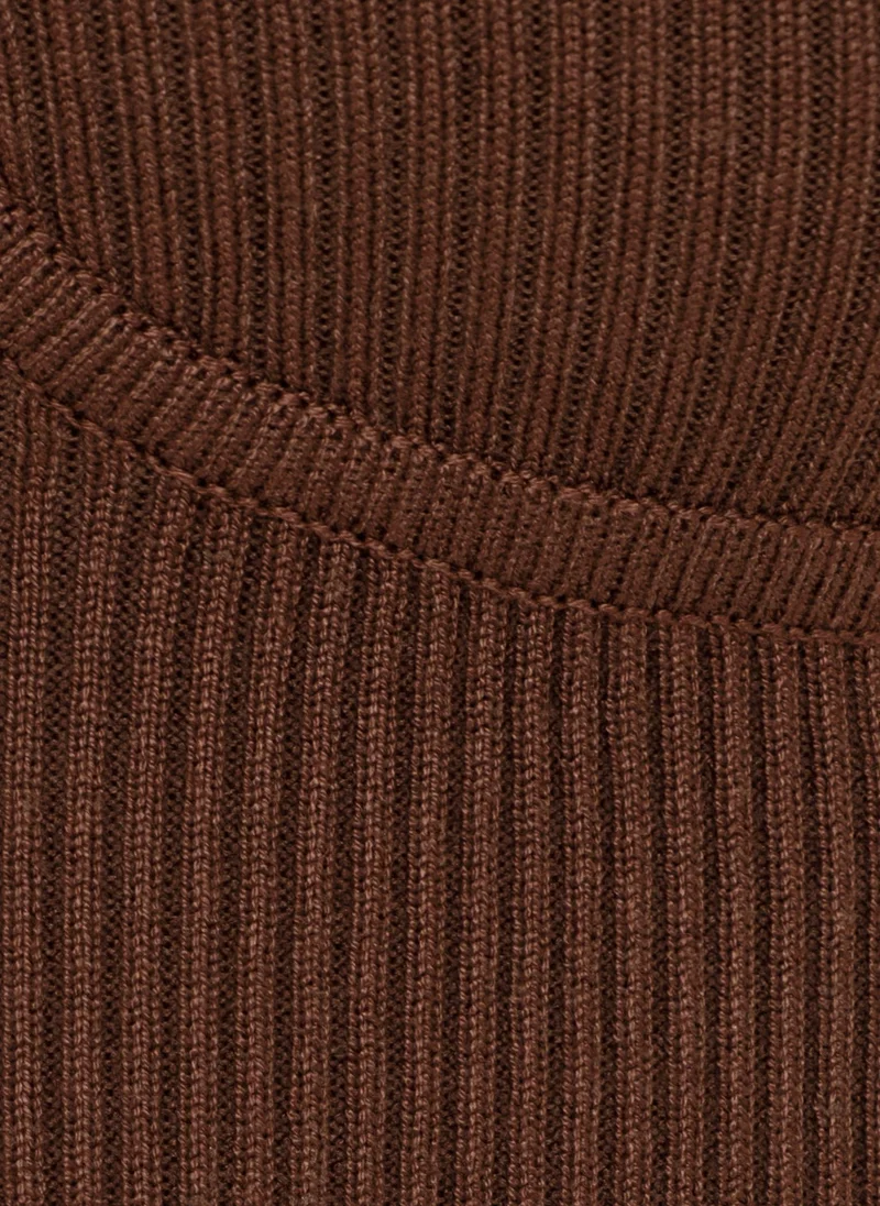 Lichi Ribbed top with raised darts