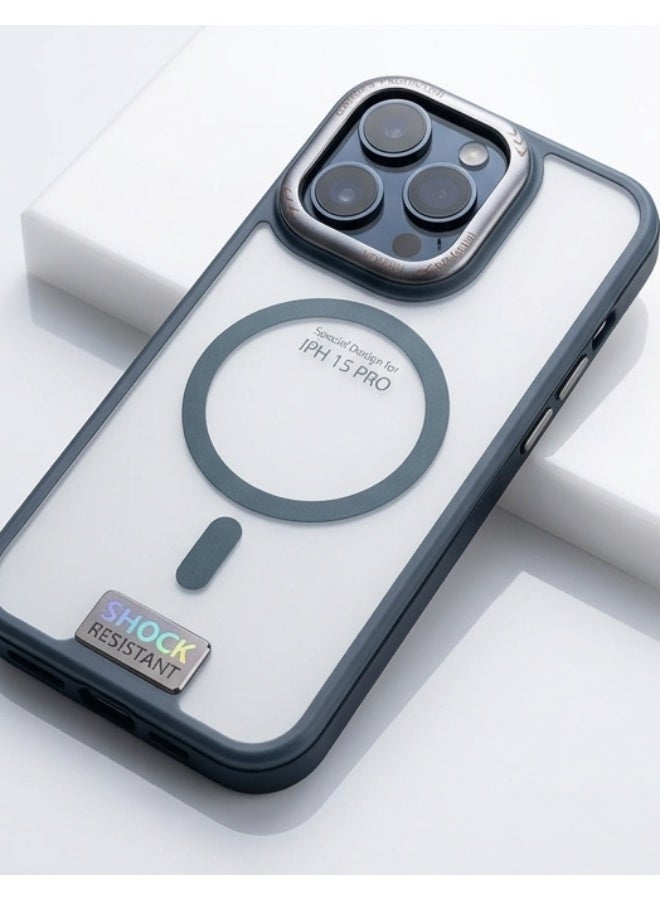 أتش أم سي جراب مقاوم للصدمات متوافق مع MagSafe لهاتف iPhone 15 Pro - بلمسة نهائية شفافة غير لامعة - Image 3