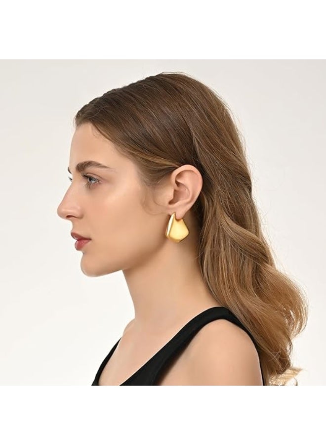 يوكانبي أقراط دائرية أنبوبية مجوفة من النحاس الأصفر للنساء – بتصميم غير منتظم ولمسة نهائية لامعة وعالية الجودة - Image 3