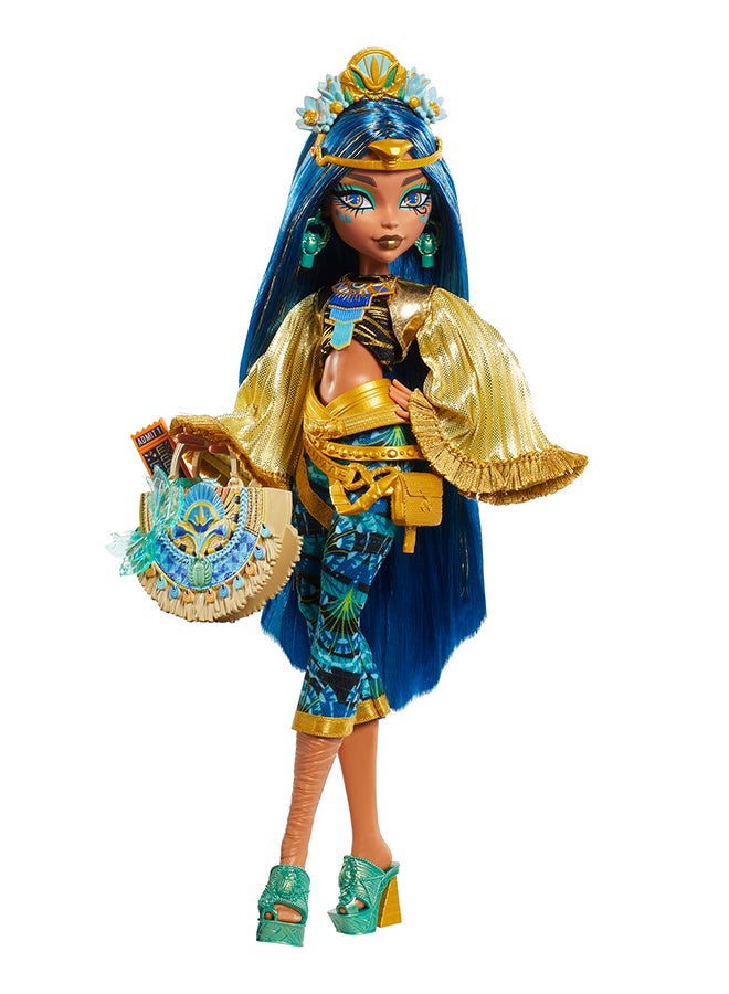 MONSTER HIGH Monster Fest Doll, Cleo De Nile with Glam Outfit & Festival-Themed Accessories like Snacks, Band Poster, Statement Bag & More - Image 1